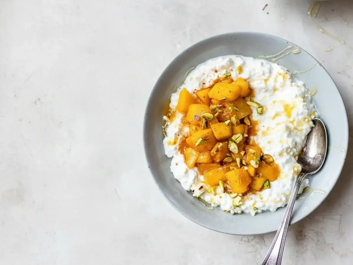Cottage Cheese with Peach & Pistachios