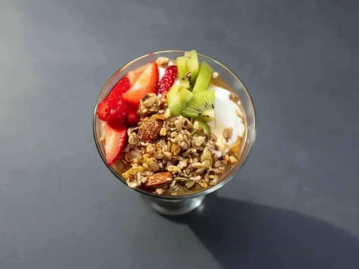 Speedy Greek Yoghurt Parfait